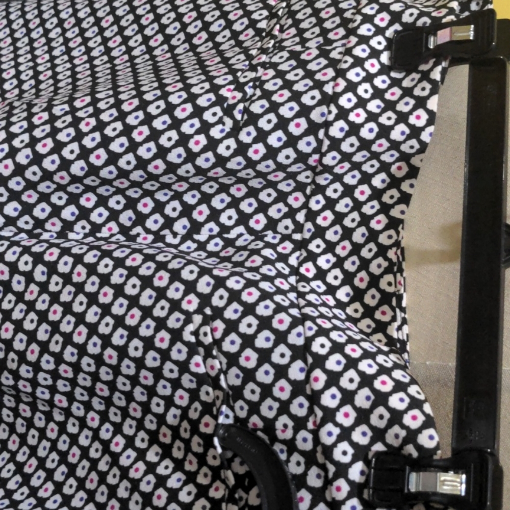 Pants - Picture 2 of 6